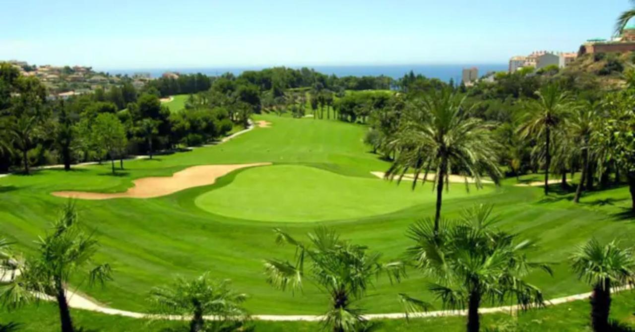 Beachfront Complex El Coloso Views,Pools,Parking Benalmadena Costa Eksteriør bilde